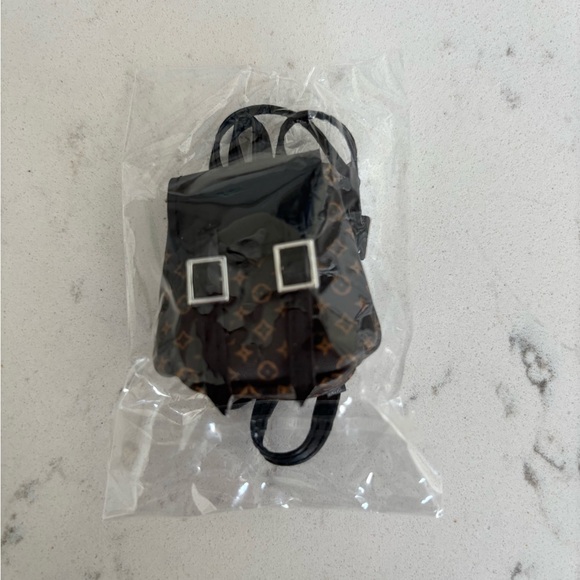 Novelty charms New in packaging - Picture 7 of 7